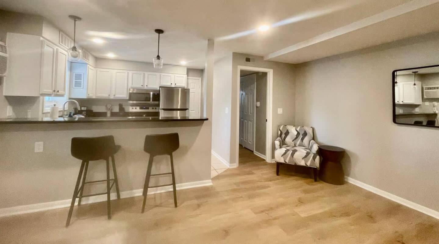 Joslyn 12-newly Remodeled 1 Bdrm Apartamento *